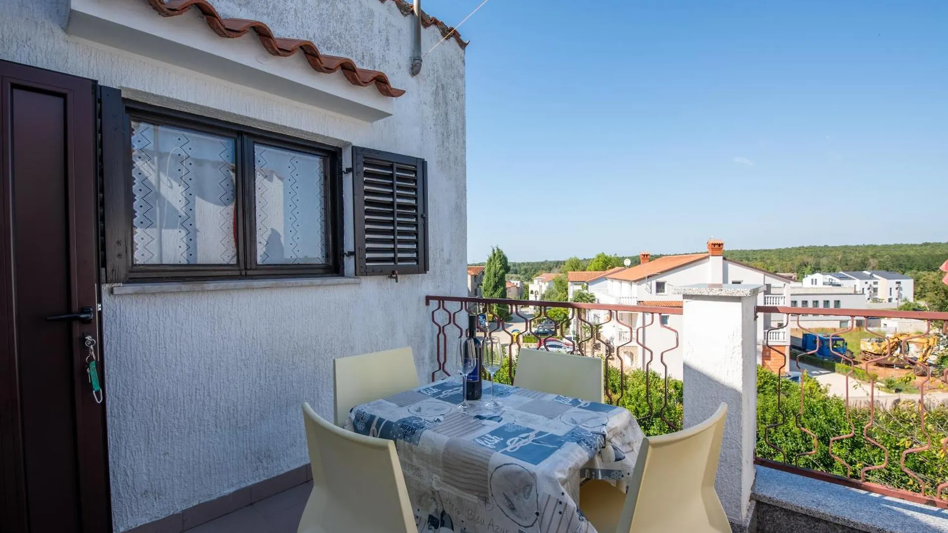 Apartments Villa Falcon Funtana
